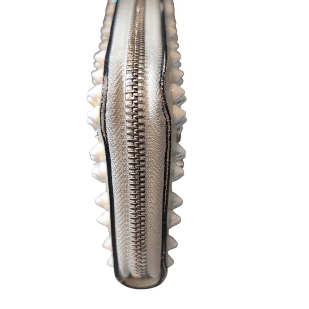 Christian Louboutin Cream Studded Preloved Long Zip Wallet Well Made - Picture 4 of 15